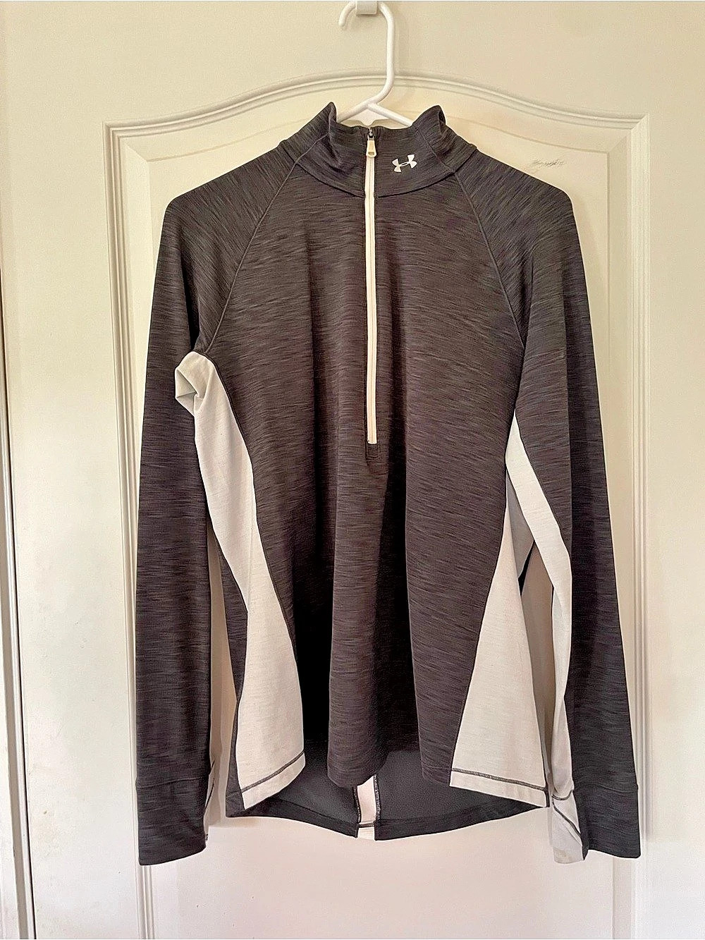 Under Armour ColdGear Women’s Quarter Zip Gray White Large